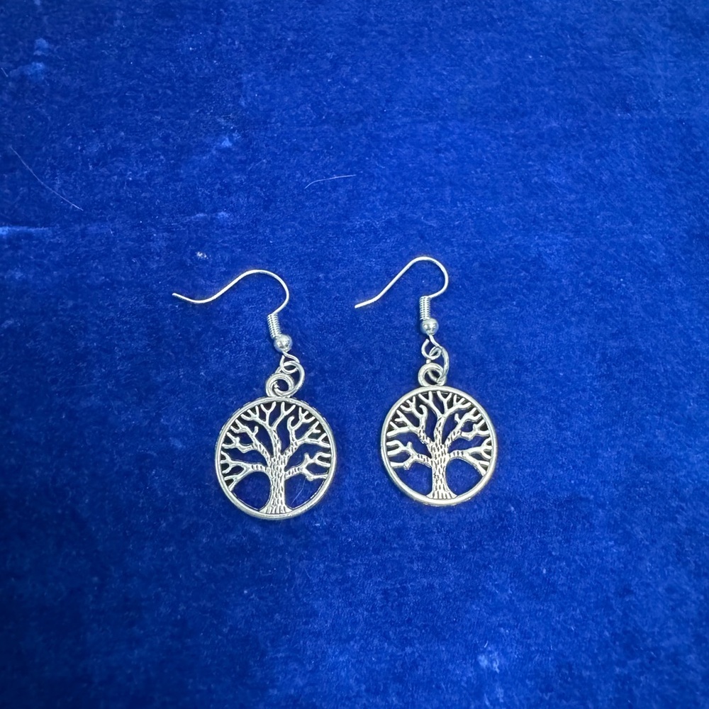 Tree of life earring🌳